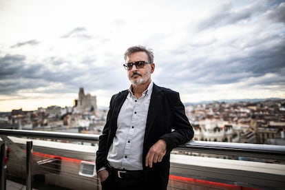 Álvaro Begines, director de ‘Cachita, la esclavitud borrada’, en la terraza del Círculo de Bellas Artes.