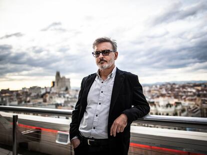 Álvaro Begines, director de ‘Cachita, la esclavitud borrada’, en la terraza del Círculo de Bellas Artes.