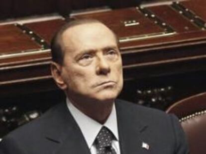 La amenaza del rescate de Italia precipita la dimisión de Berlusconi