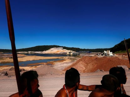 Ind&iacute;genas munduruku na hidrel&eacute;trica S&atilde;o Manoel, no Mato Grosso.