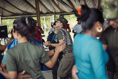 REPORTAJE DE UN ASENTAMIENTO DE LAS FARC EN MECAYA EN LA REGION DE PUCUMAYO COLOMBIA A PRIMEROS DE JULIO DE 2016 FOTO :CAMILO ROZO