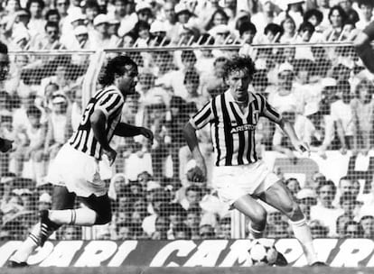 Boniek, a la derecha, y Cabrini, con el Juventus.