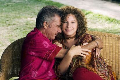 Dustin Hoffman y Barbra Streisand, en <i>Los padres de él.</i>