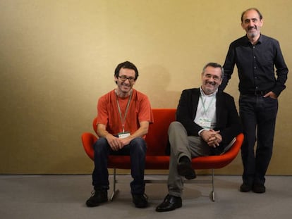 Desde la izquierda, César Rendueles, Manuel Cruz y Daniel Innerarity, en Burgos.