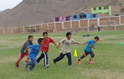 Los talleres se complementan con actividades deportivas.