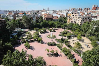 Vista aérea de la plaza de Olavide, este martes. 