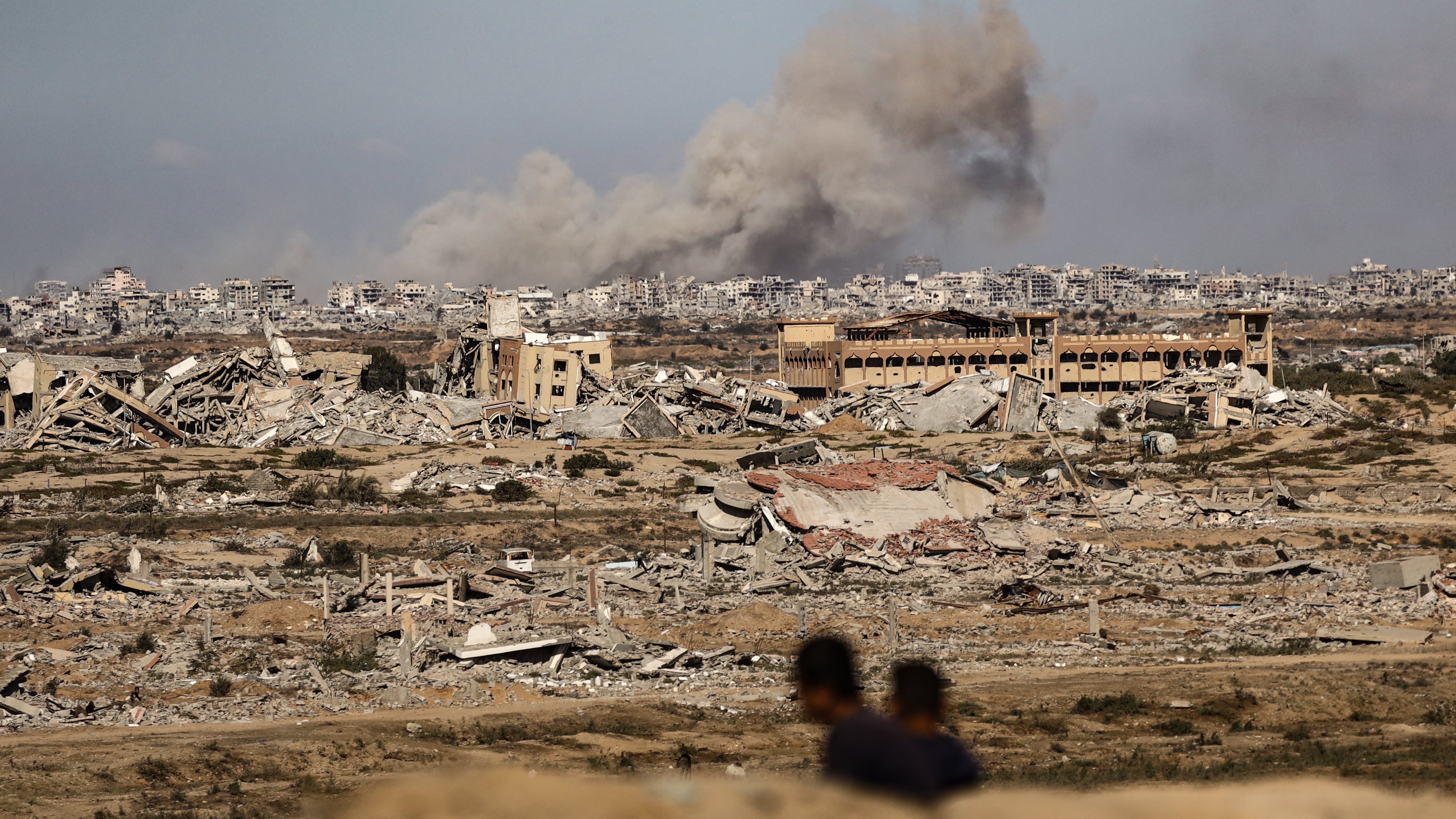 Hamas demands guarantees for peace in Gaza, and Trump says he will 'do everything possible' to ensure its fulfillment