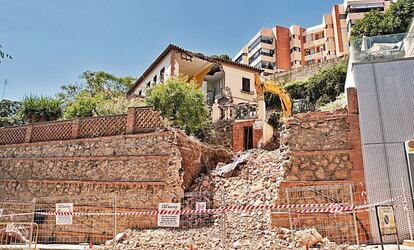 Fotografía de la demolición de la villa La Atalaya cedida por 'Málaga Hoy'.