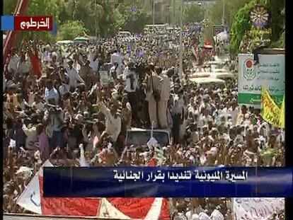 Miles de personas apoyan al presidente de Sudán