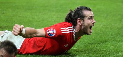 Bale celebra en Lille el pase a la semifinal.