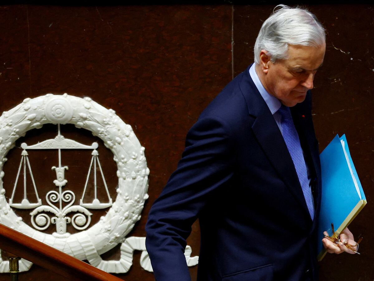 Barnier dimite y deja en manos de Macron la gestión de la crisis