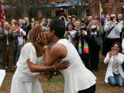 Yashinari Effinger e Adrian Thomas se casam nesta semana no Alabama.