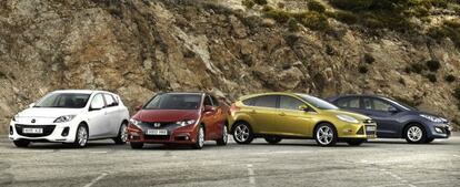De izquierda a derecha, Mazda 3, Honda Civic, Ford Focus y Hyundai i30.