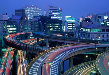 Vista nocturna de la ciutat de Tòquio, Japó.