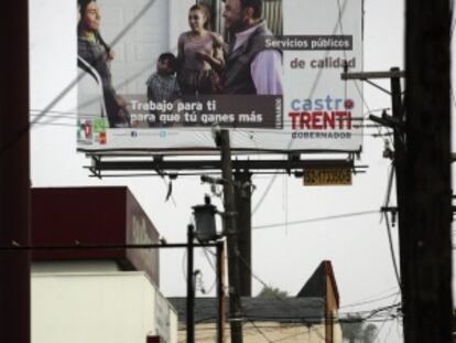 Carteles electorales en Baja California