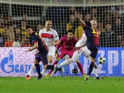 Pedro fires home the goal that sent Bar&ccedil;a through to the last four on Wednesday night.