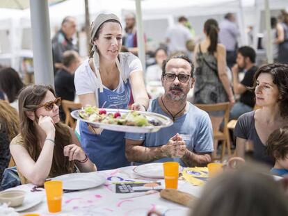 900 persones es van apuntar a un esmorzar gratuït i sostenible organitzat per FADfest.