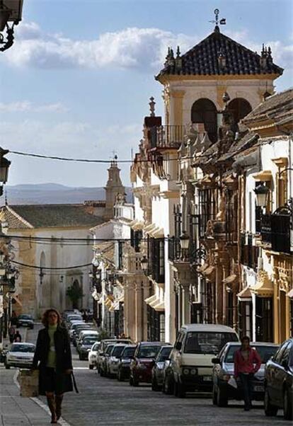 La calle de San Pedro, en Osuna (Sevilla), que Franco Zeffirelli utilizó de escenografía durante el rodaje de <b><i>Callas. </b></i>