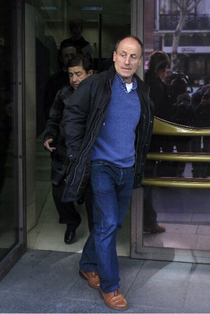 El ex etarra Txelis, ayer tras declarar en la Audiencia.