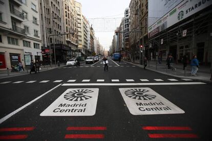 La entrada a Madrid Central desde la plaza de España, este martes.