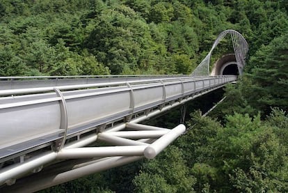 El puente del Miho Museum, en Japón.