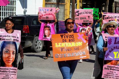 Familiares de mujeres desaparecidas en Ciudad Juárez salen a las calles.