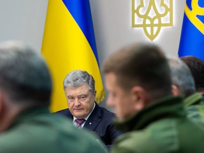 O presidente ucraniano, Petro Poroshenko, em uma reunião com militares em 30 de novembro de 2018.