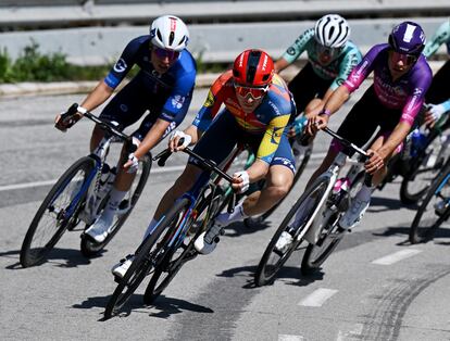 Lennard Kämna lidera el grupo de fugados en la cuarta etapa de la Volta Catalunya.