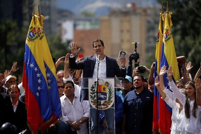 Juan Guaidó, en el momento en el que que autoproclama presidente interino de Venezuela, tras las multitudinarias movilizaciones en Caracas en contra de Nicolas Maduro. 