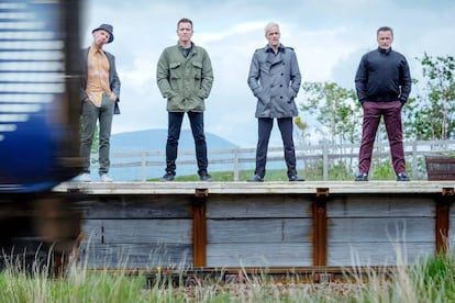 T2: TRAINSPOTTING: De izquierda a derecha, Ewen Bremner, Ewan McGregor, Jonny Lee Miller, Robert Carlyle.