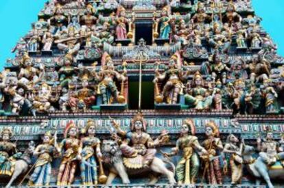 Detalle del templo de Sri Veeramakaliamman, en Little India (Singapur).