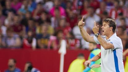 Julen Lopetegui, durante el partido ante el Barcelona.