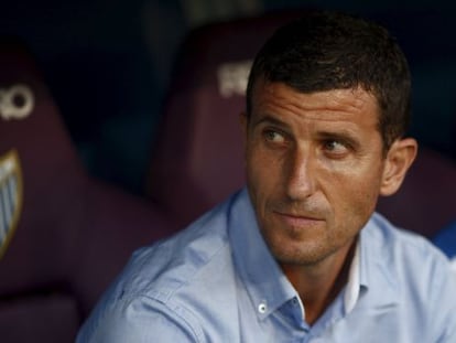 Javi Gracia, en el banquillo de la Rosaleda. 