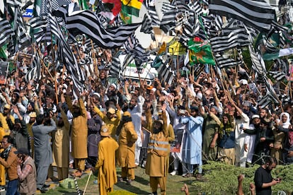 Supporters of Pakistan Democratic Alliance protest outside the Supreme Court, in Islamabad, Pakistan, on May 15, 2023.