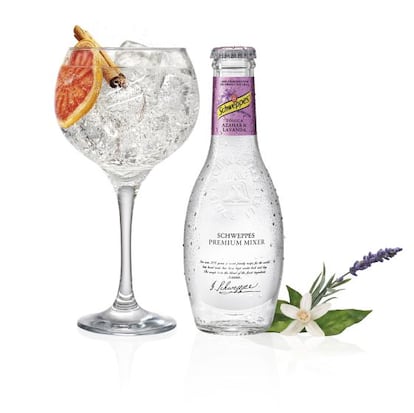 Tónica Schweppes premium mixer de azahar y lavanda.