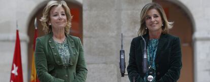 Esperanza Aguirre y Ana Botella, en la sede de la Comunidad de Madrid. 