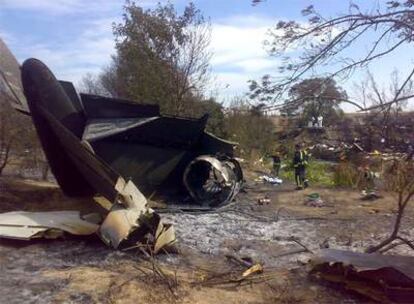 Restos del MD-82 accidentado en el aeropuerto de Barajas el 20 de agosto.