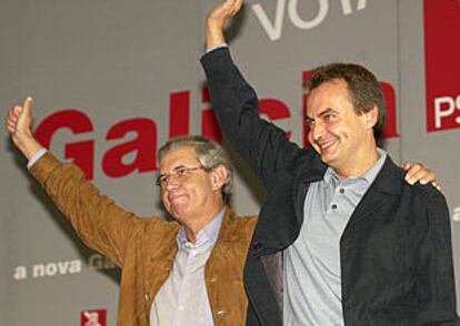 Rodríguez Zapatero y Pérez Touriño, en el mitin socialista de ayer.