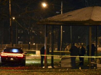 Diversos policies a la zona del parc de Cleveland on va morir un nen de 12 anys pels trets d'un agent.