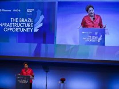 La presidenta de Brasil, Dilma Rousseff, habla este miércoles 25 de septiembre de 2013, durante el seminario empresarial "Oportunidades de Infraestructura en Brasil" en la sede de Golman Sachs en Nueva York (Estados Unidos).