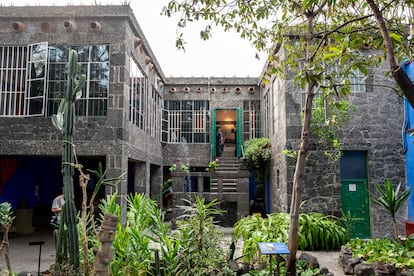 Una vista del interior de la Casa Azul, el museo dedicado a Frida Kahlo en donde se llevará a cabo un recorrido dramatizado a partir de las 18:00 de este miércoles 28 de septiembre.