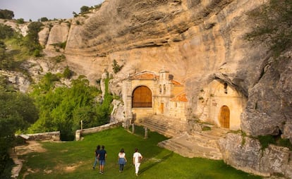 Ermita de San Bernabé, en Las Merindades (Burgos).