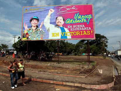 Un cartel del matrimonio Ortega en Managua.