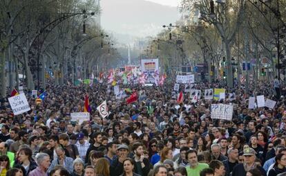 Manifestaci&oacute;n en Barcelona en la huelga general del 29-M.