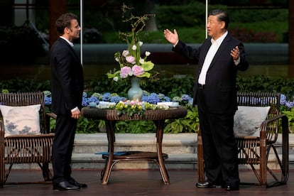 El presidente francés, Emmanuel Macron, y el presidente chino, Xi Jinping, en Guangzhou el pasado 7 de abril.