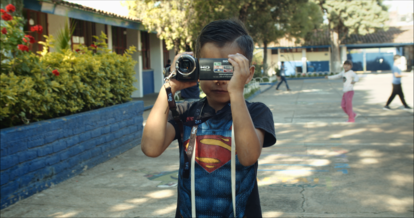 El grupo de niños de la maestra Celeste tomaron un rol activo en la realización del documental de Alana Simões.