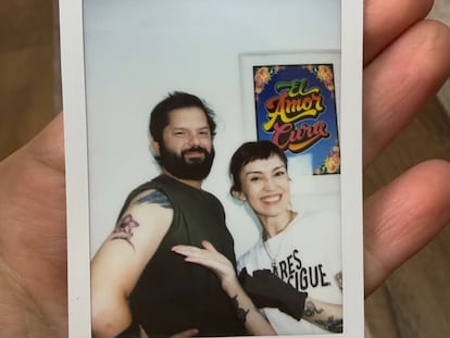 Gabriel Boric homenajea a su hija Violeta con un tatuaje