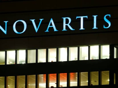 Fachada de una sede de Novartis, en Suiza.