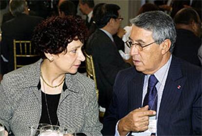 Ana Palacio y Mohamed Benaissa, durante un almuerzo en la sede de la ONU en Nueva York hace diez días.