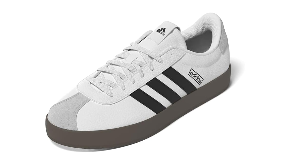 Zapatillas 'casual' Adidas Court para mujer.
